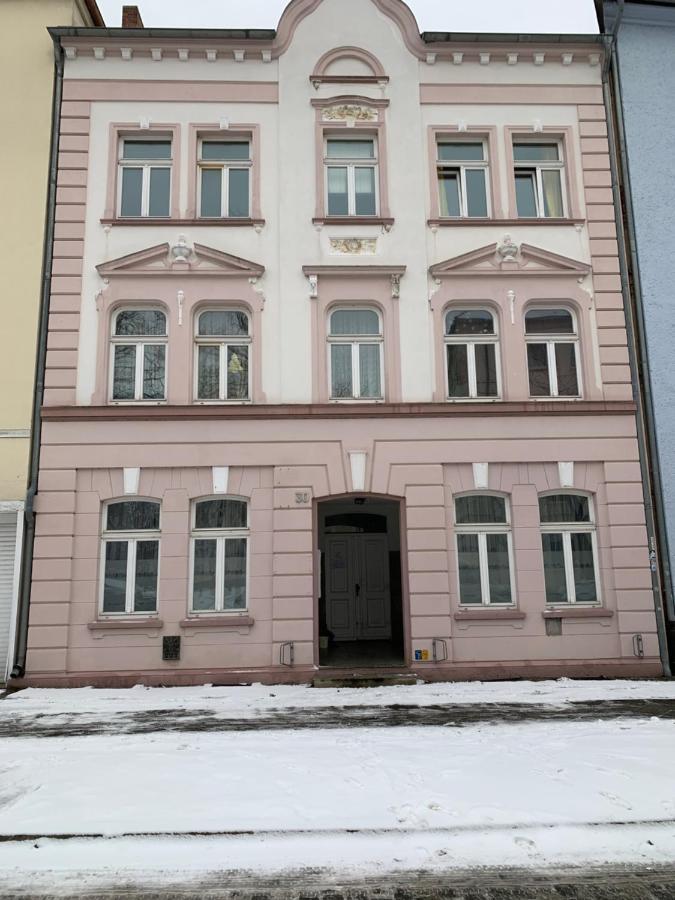 Best-Preis Fewo Rathausblick 2 - Zentrale Lage In Wittenberge - 2 Personen - Einzelzimmer - Vollausstattung - Wlan / Prime & Self-Check-In Екстер'єр фото